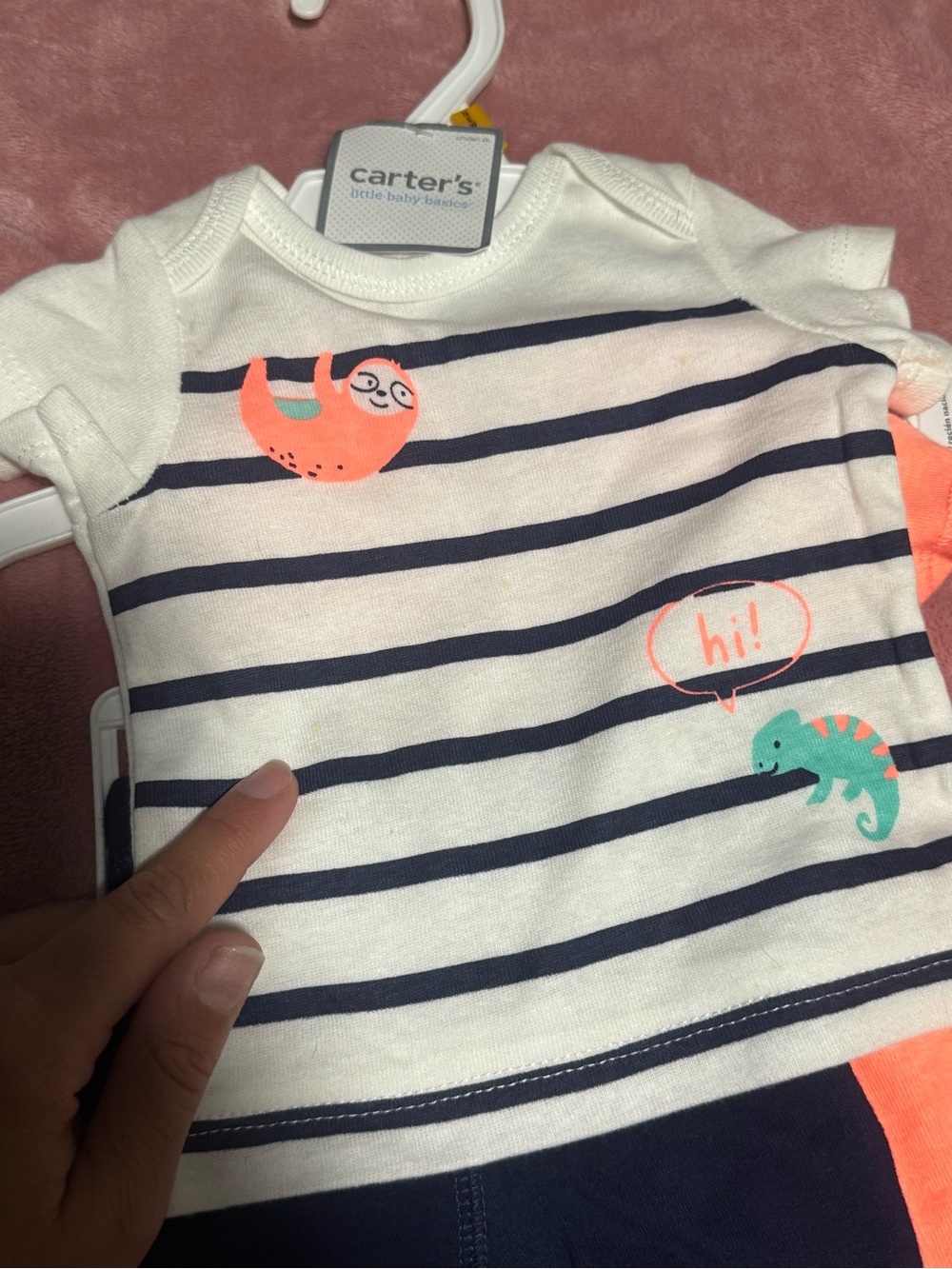Carters outfit - Picture 2 of 4